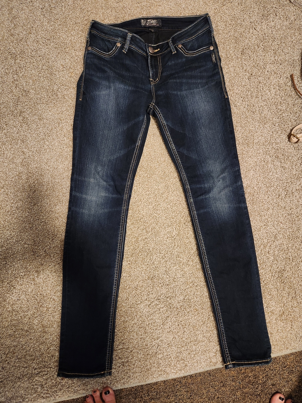 Silver Jeans Suki Dark Blue Skinny Jeans 29